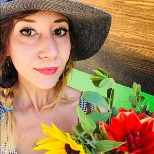 Meet your Posher, Sheena